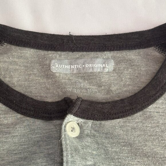 Disney Parks Cast Exclusive Mickey Mouse Henley Shirt Knit Gray Men’s M - Picture 3 of 12